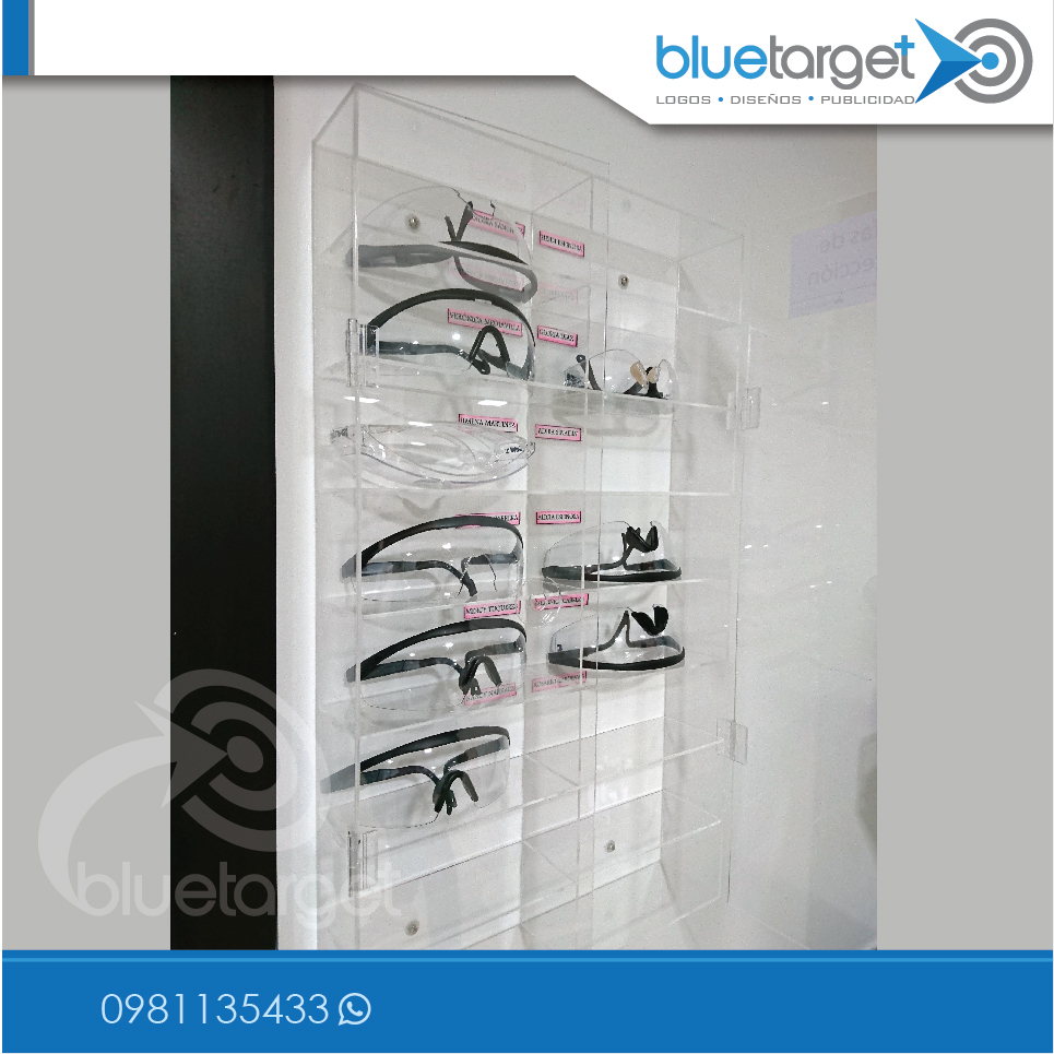 Mueble-con-puertas-acrilicas-2-01.jpg